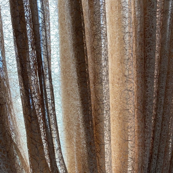 Curtains - Picture 2 of 4